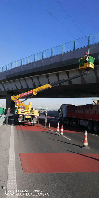 新疆高空車(chē)出租案例
